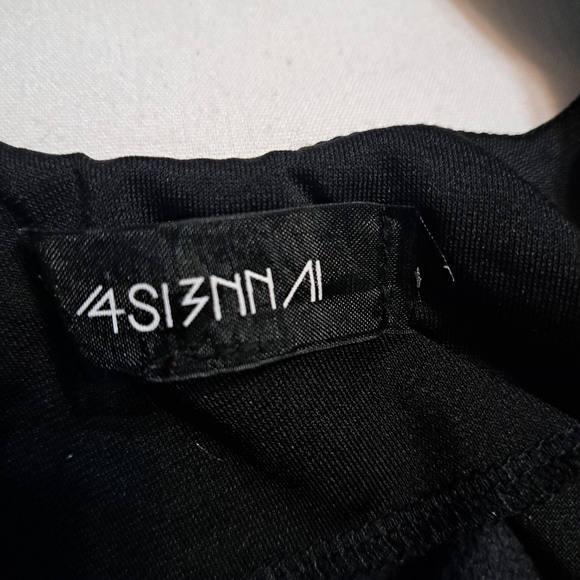 Faux Leather Bodysuit Size M - Picture 10 of 15